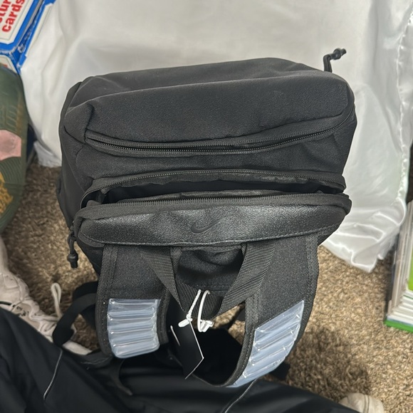 NIKE Elite Pro Backpack 32L Black and white Hoops Basketball - Picture 5 of 5